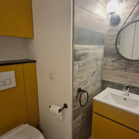 4 Pers Renove, Valfrejus, Balcon - Fr-1-265-363
